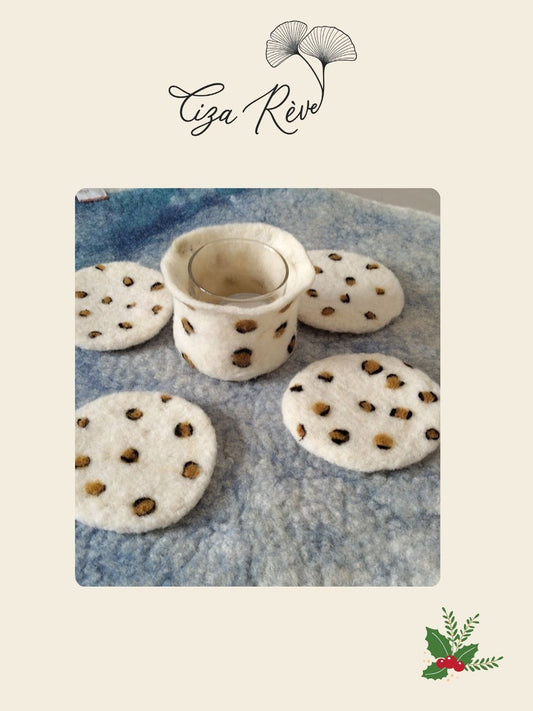 "Bougeoir laineux et 4 sous-verres"